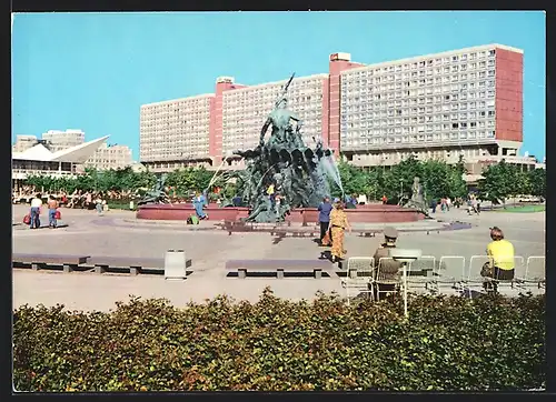 AK Berlin, Neptunbrunnen mit Rathauspassage
