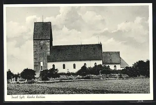 AK Sylt, Kirche Keitum von einem Feld aus gesehen