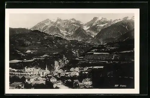 AK Pians a. Arlberg, Gesamtansicht mit Parseier