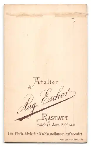 Fotografie Aug. Escher, Rastatt, Portrait kleines Mädchen im weissen Kleid