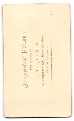 Fotografie Johannes Hülsen, Berlin-W, Portrait betagter Herr in Anzug
