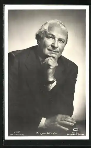 AK Schauspieler Eugen Klöpfer in Denkerpose