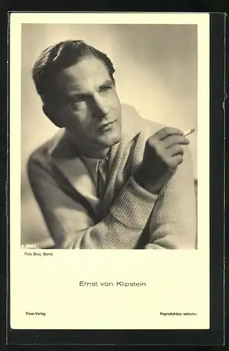 AK Schauspieler Ernst von Klipstein mit Zigarette