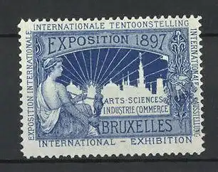 Reklamemarke Bruxelles, Exposition 1897, Amazone blickt auf die Stadt