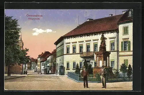 AK Germersheim, Bewohner vor dem Denkmal i. d. Hauptstrasse
