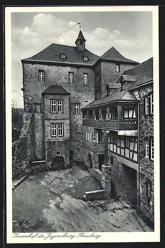 AK Freusburg, Innenhof der Jugendburg Freusburg