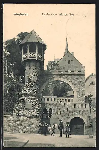 AK Wiesbaden, Heidenmauer mit römischem Tor