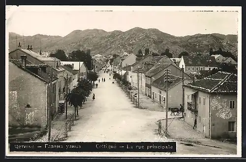 Foto-AK Cetinje / Cettigne, La rue principale, Blick in die Strasse
