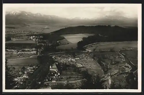 AK Lipt. Hrádok, V pozadí Kriván