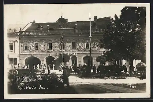 AK Sp. Nova Ves, Gebäudeansicht