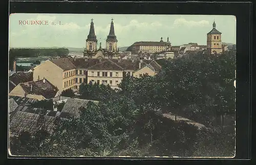 AK Roudnice n. L., Ortsansicht mit Waldstück