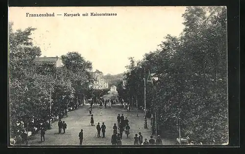 AK Franzensbad, Kurpark mit Kaiserstrasse