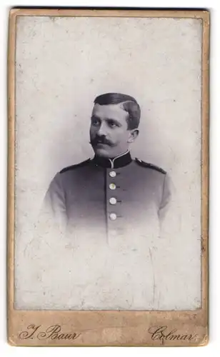 Fotografie J. Baur, Colmar, Portrait Soldat in Uniform mit Schnauzbart