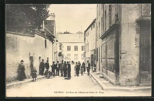 AK Gevrey, La Rue de l`Hôtel-de-Ville, Strassenpartie