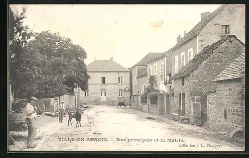 AK Villy-en-Auxois, Rue principale et la Mairie