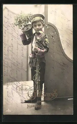 AK Kleiner Page mit Blumentöpfen