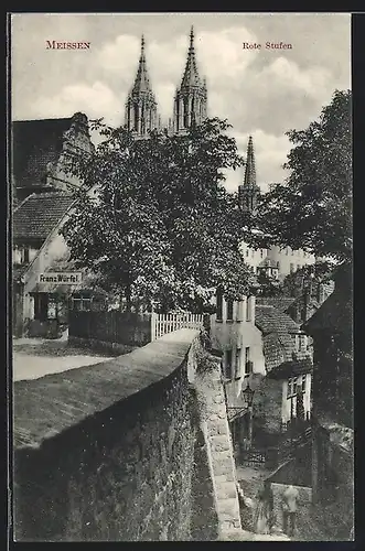AK Meissen, Rote Stufen mit Geschäft von Franz Würfel und Kirche