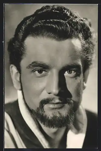 AK Schauspieler Hans-Rüdiger Renn in dem Film Der Richter von Zalamea