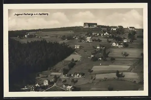 AK Sachsenberg-Georgenthal, Blick auf die Jugend-Herberge auf dem Aschberg