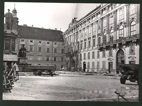 Fotografie Ansicht Wien, Baustelle im Burghof, Strassenbau, Tiefbau