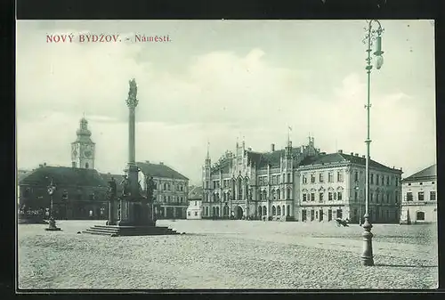 AK Novy Bydzov, Namesti, Marktplatz mit Denkmal