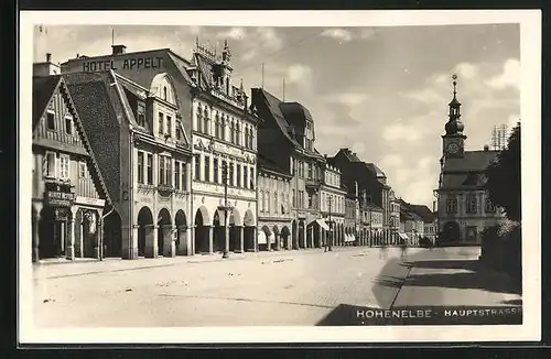 AK Hohenelbe / Vrchlabi, Blick in die Hauptstrasse