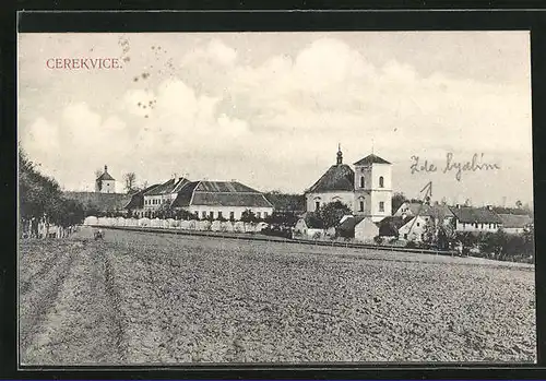 AK Cerekvice, Panoramablick vom Feld zum Ort
