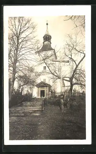 AK Cerníkovíce, Kirche im Sonnenschein