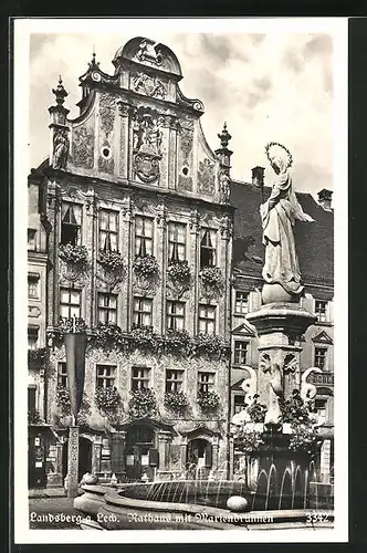 AK Landsberg a. Lech, Rathaus mit Marienbrunnen