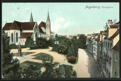AK Augsburg, Domplatz mit Denkmal