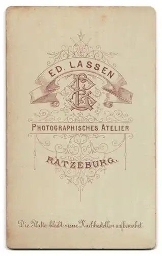 Fotografie Ed. Lassen, Ratzeburg, Portrait Soldat in Uniform mit Schnurrbart