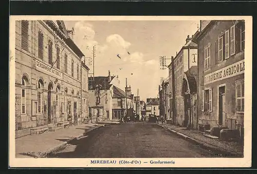 AK Mirebeau, Gendarmerie, Strassenpartie