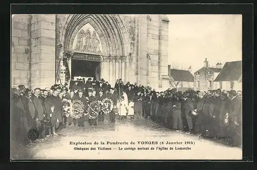 AK Vonges, Explosion de la Poudrerie (6. Janvier 1906), Obsèques des Victimes-Le cortege sortant de l`èglise de Lamarche