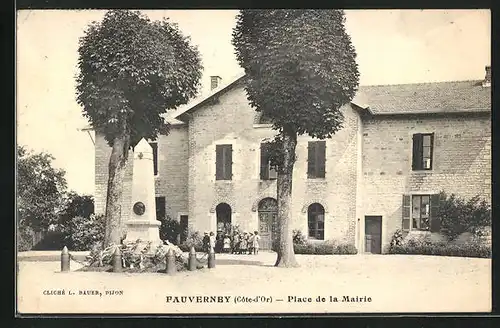 AK Fauverney, Place de la Mairie, Rathaus und Kriegerdenkmal