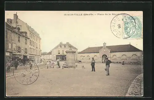 AK Is-sur-Tille, Place de la Republique