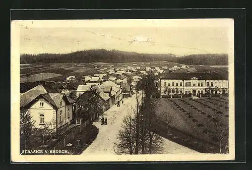 AK Strasice v Brdech, Ortsansicht aus der Ferne