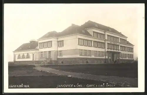 AK Janovice n. Úhl, Obec a Obc. Skoly