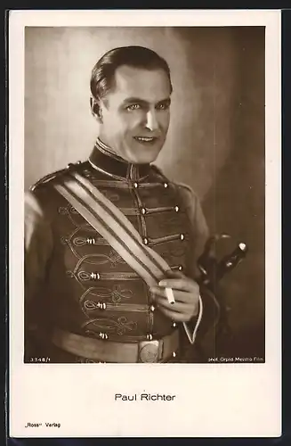 AK Schauspieler Paul Richter in Uniform einer Filmrolle