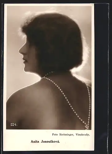 AK Schauspielerin Anita Janousková mit Perlenkette porträtiert