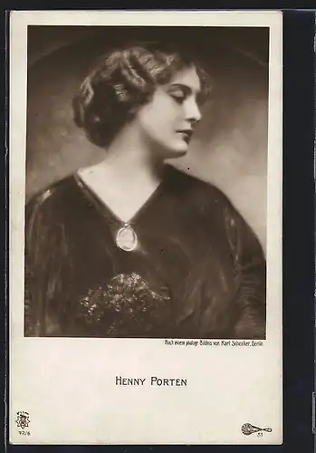 AK Schauspielerin Henny Porten zur Seite blickend