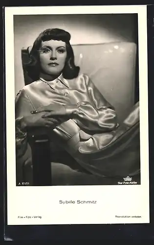 AK Schauspielerin Sybille Schmitz in schwarzweiss fotografiert