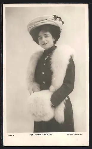 AK Schauspielerin Madge Crichton mit Winternerz
