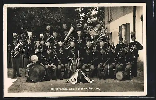 AK Penzberg, Bergknappenkapelle Biehler mit Instrumenten