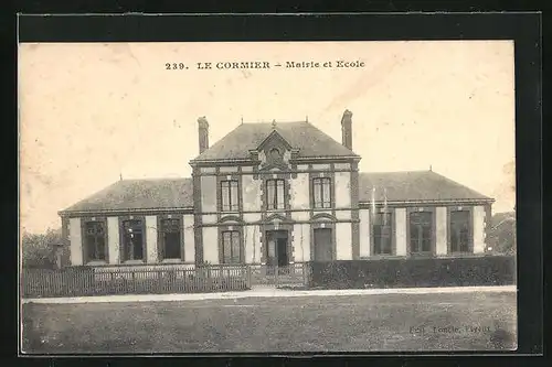 AK Le Cormier, Mairie et Ecole