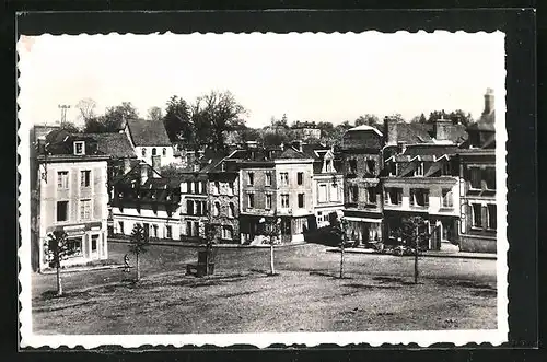 AK Saint-Georges-du-Vievre, Place du Marché, Markt