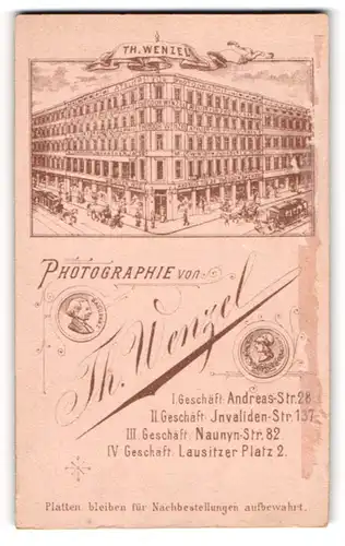 Fotografie Th. Wenzel, Berlin, Ansicht Berlin, Pferdebahn vor Geschäftshaus Grüner Weg Ecke Andreas-Strasse