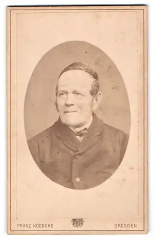 Fotografie Franz Koebcke, Dresden, Portrait Pastor Schrey