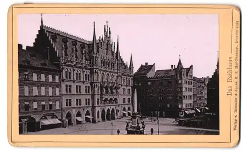 Fotografie Römmler & Jonas, Dresden, Ansicht München, Rathaus & Denkmal