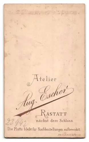 Fotografie August Escher, Rastatt, Portrait Dame mit zusammengebundenem Haar