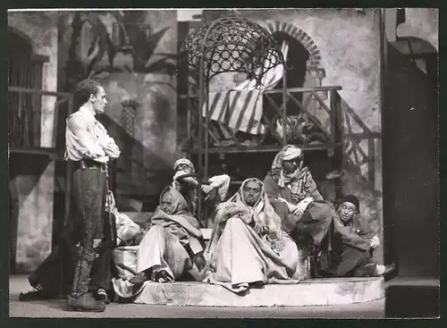 Fotografie Der Weber von Bagdad von Hjalmar Bergmann im Deutschen Theater Berlin